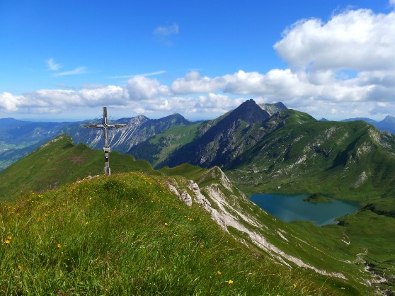 Lahnerkopf mit Schrecksee in den Allgaeuer Alpen